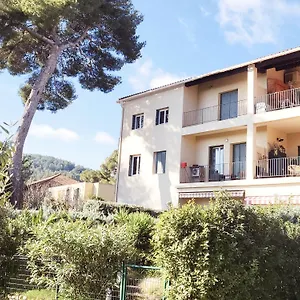 https://la-suite-costabella-a-hyeres-les-palmiers.aixenprovencehotels.org